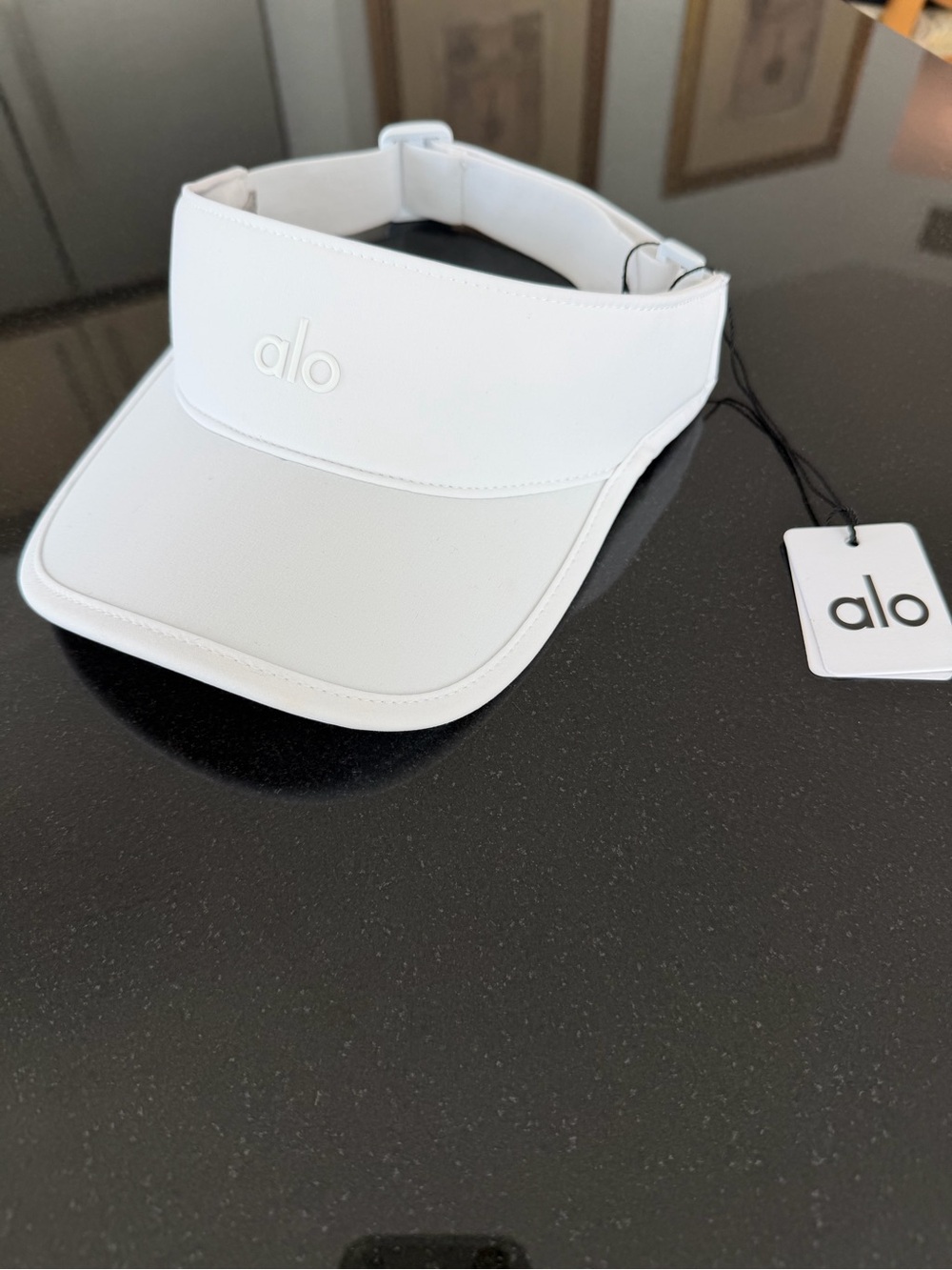 NWT ALO Yoga White Visor